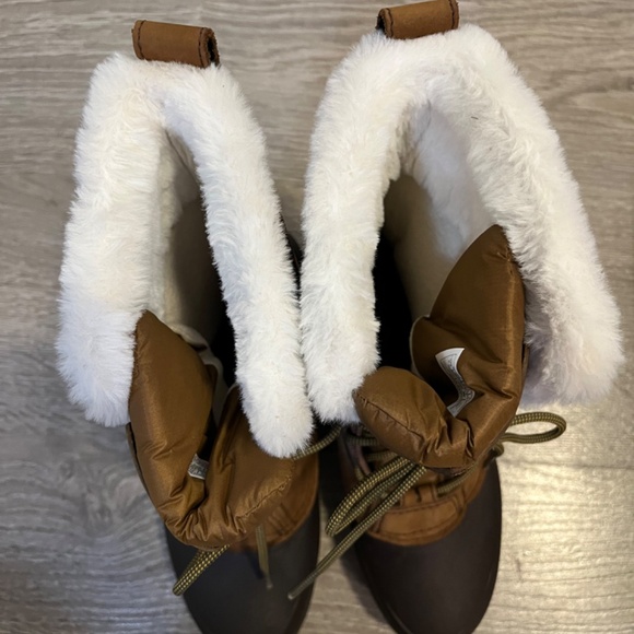 The North Face Snow Boots - US 8.5 / UK 6.5 / EU 39.5 - Excellent Condition! - Picture 3 of 5